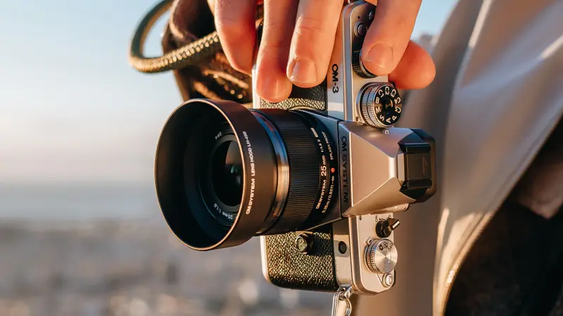 MAX80%OFF／セール開催中 Buy Canada SYSTEM OM From II F1.8 25mm Digital M.Zuiko デジタルカメラ